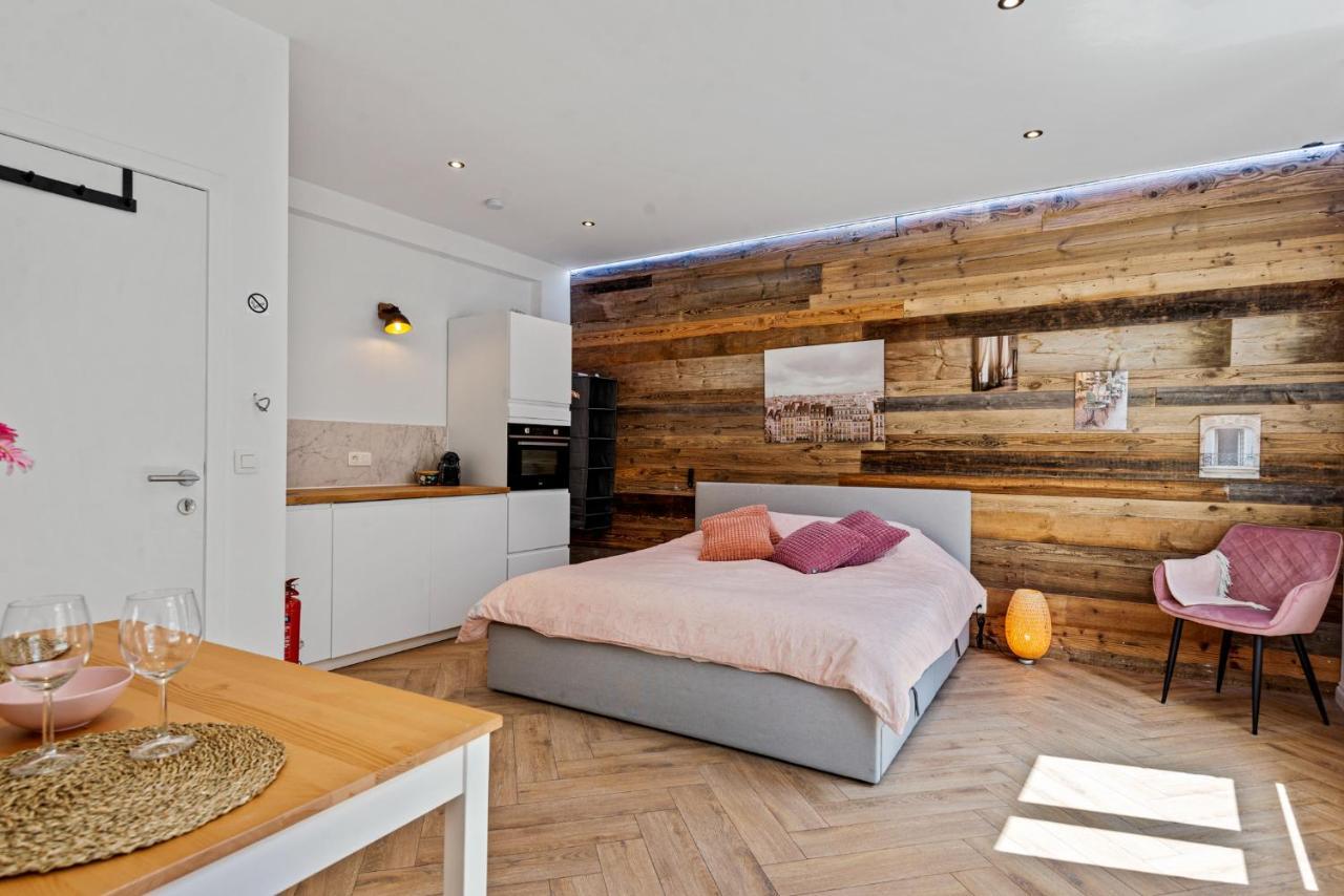 Suite City Center In Quiet Street & Airco Antwerpen Eksteriør bilde